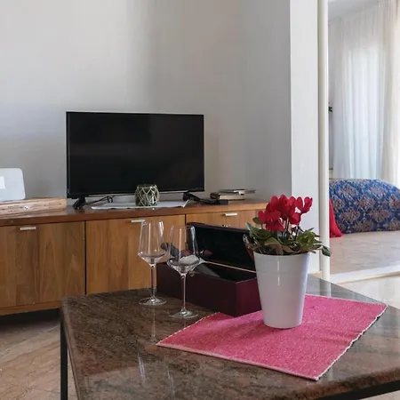 Three-bedroom In Duboka Apartman *