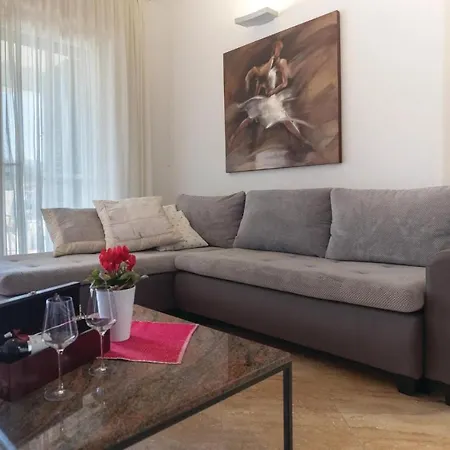 Three-bedroom In Duboka Apartman Klek